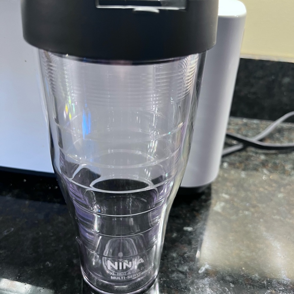 New 24 oz. Ninja Transparent Tumbler Blender Cup with Black Flip Lid Never used